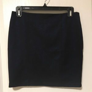 Forever 21 Women’s NWT Blue Skirt Medium Size